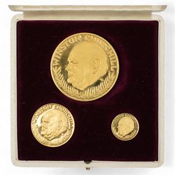 Sir Winston Churchill 'In Memoriam 1874-1965' set of three eighteen carat gold medallions, total weight approximately 90 grams, housed in a fitted case
