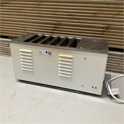 Commercial six-slot toaster 3200W - THIS LOT IS TO BE COLLECTED BY APPOINTMENT FROM DUGGLEBY STORAGE, GREAT HILL, EASTFIELD, SCARBOROUGH, YO11 3TX