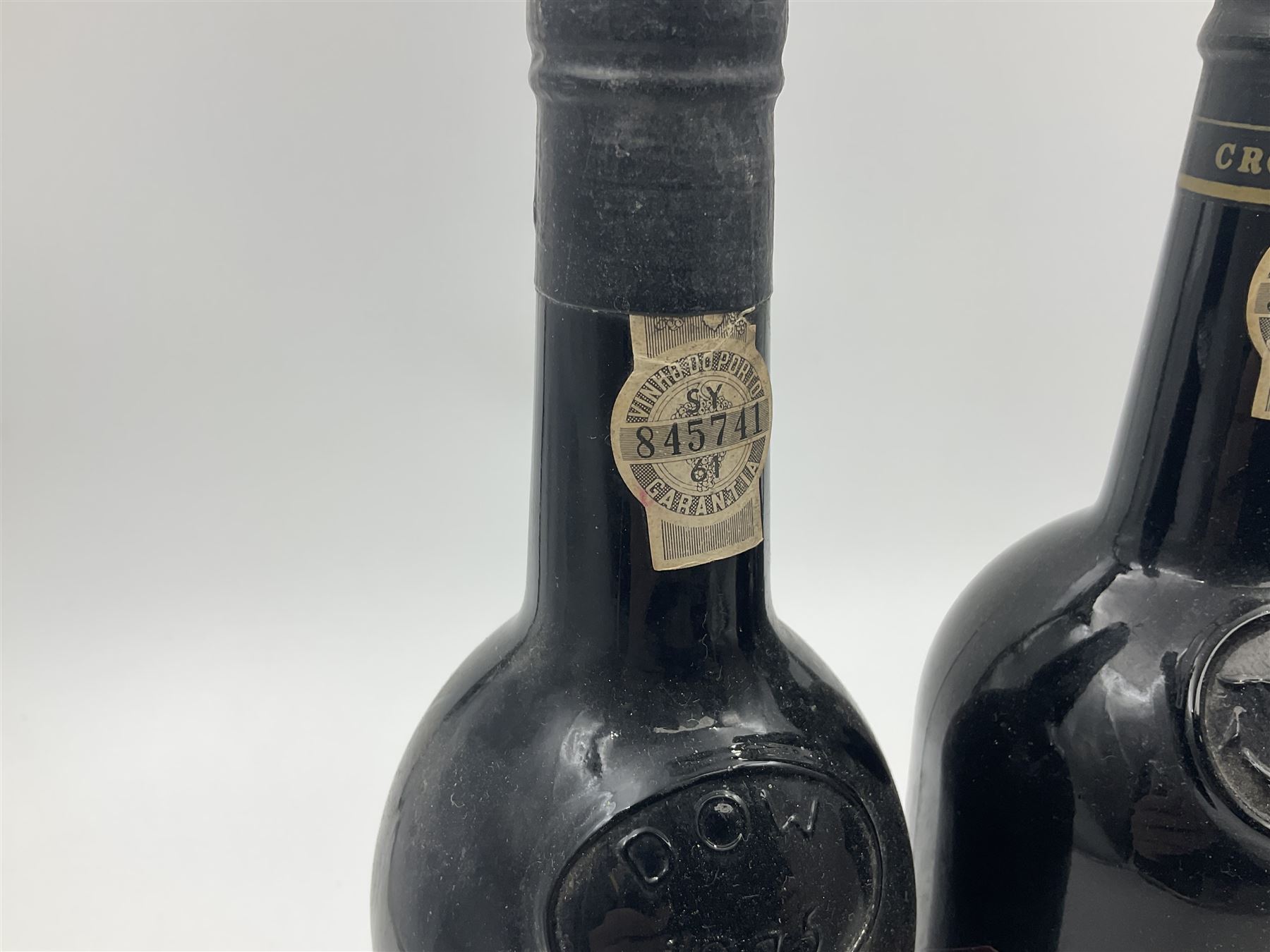 Dow's, 1975 vintage port, 75cl unknown proof and Croft, 1978 late bottled vintage port, 75cl unknown proof (2)