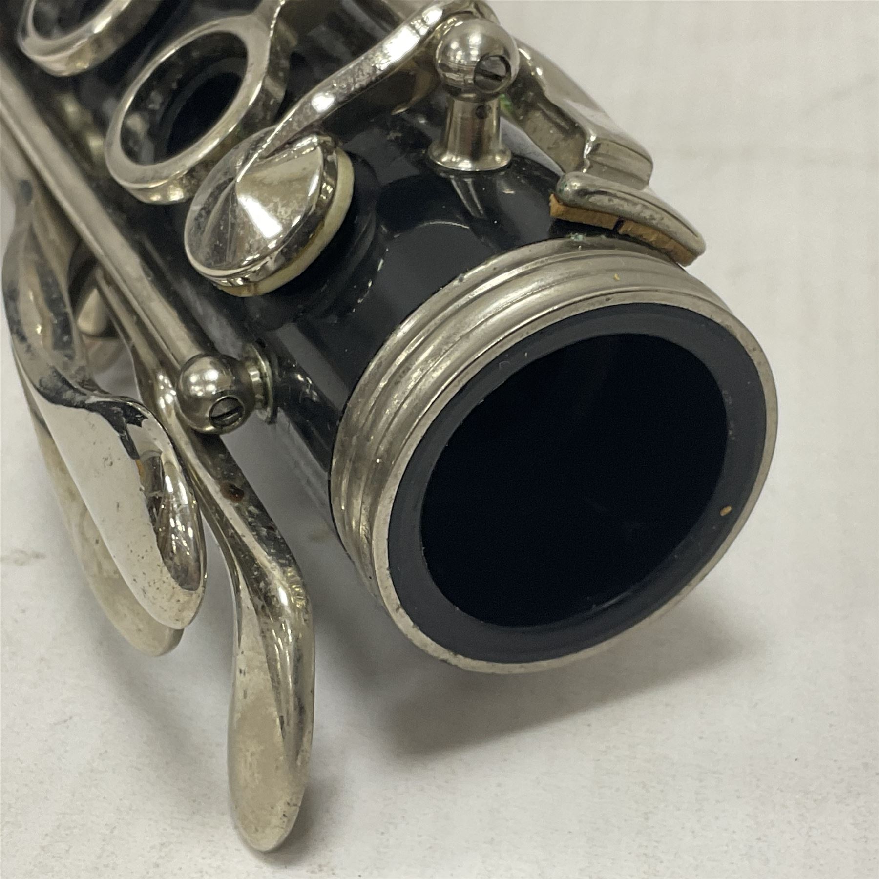 American Vito Reso-Tone 3 clarinet, serial noB75523; in fitted carrying case 