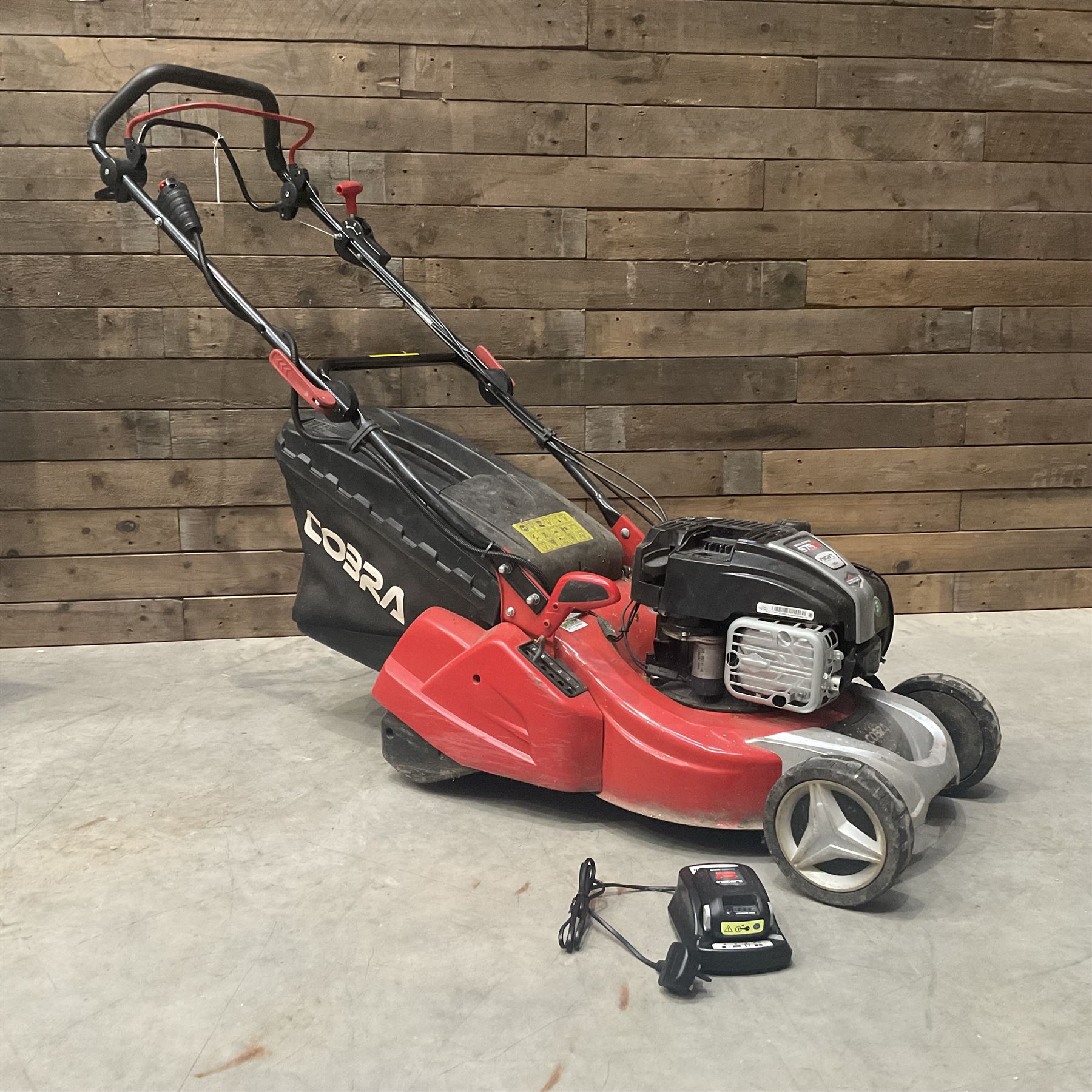 Cobra 575iS petrol lawnmower, electric start, with battery and charger