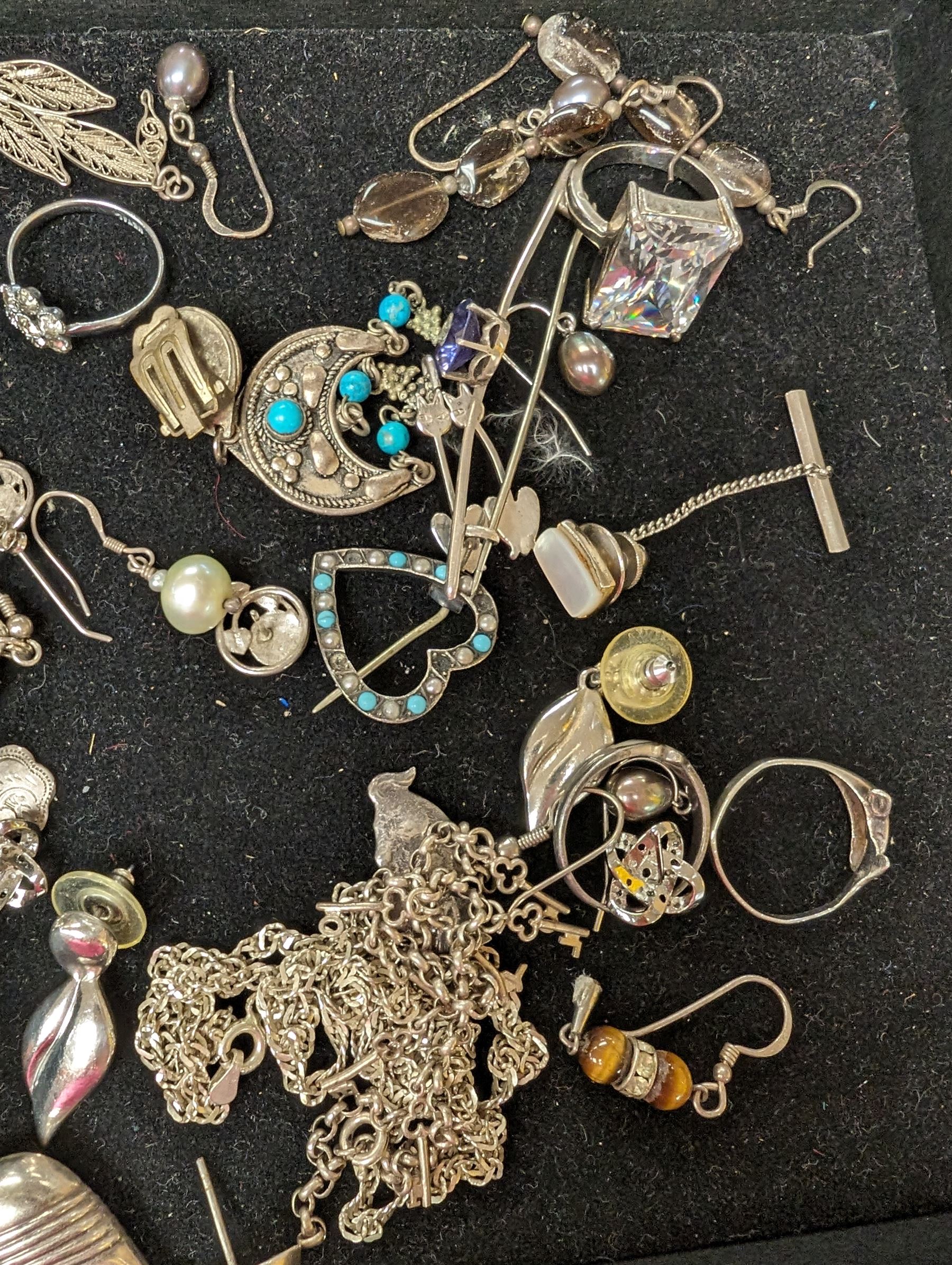 Silver and costume jewellery, including earrings, rings, brooches, etc