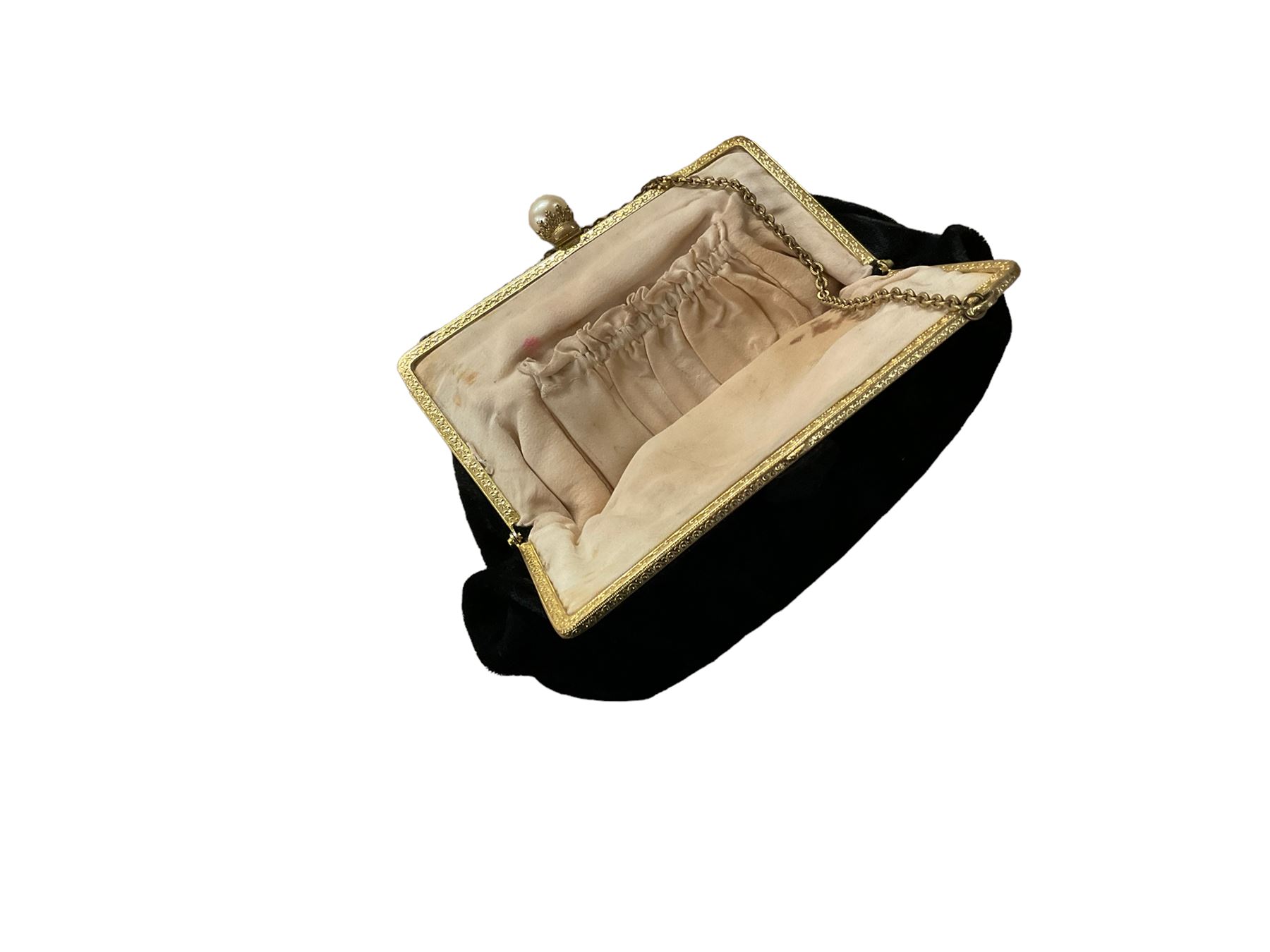 Early 20th century velvet purse with faux pearl clasp 