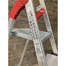 Hailo five rung step ladders