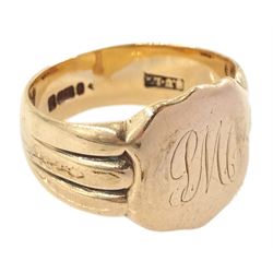 Early 20th century 9ct rose gold signet ring, with monogrammed initials, Chester 1916