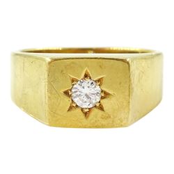 18ct gold gypsy set, single stone round brilliant cut diamond ring, Birmingham 1975, diamo...