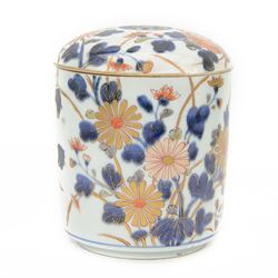 Japanese Edo period, 18th century porcelain jar and cover, decorated in the imari palette with branches of chrysanthemums, H18cm x D13.5cm 