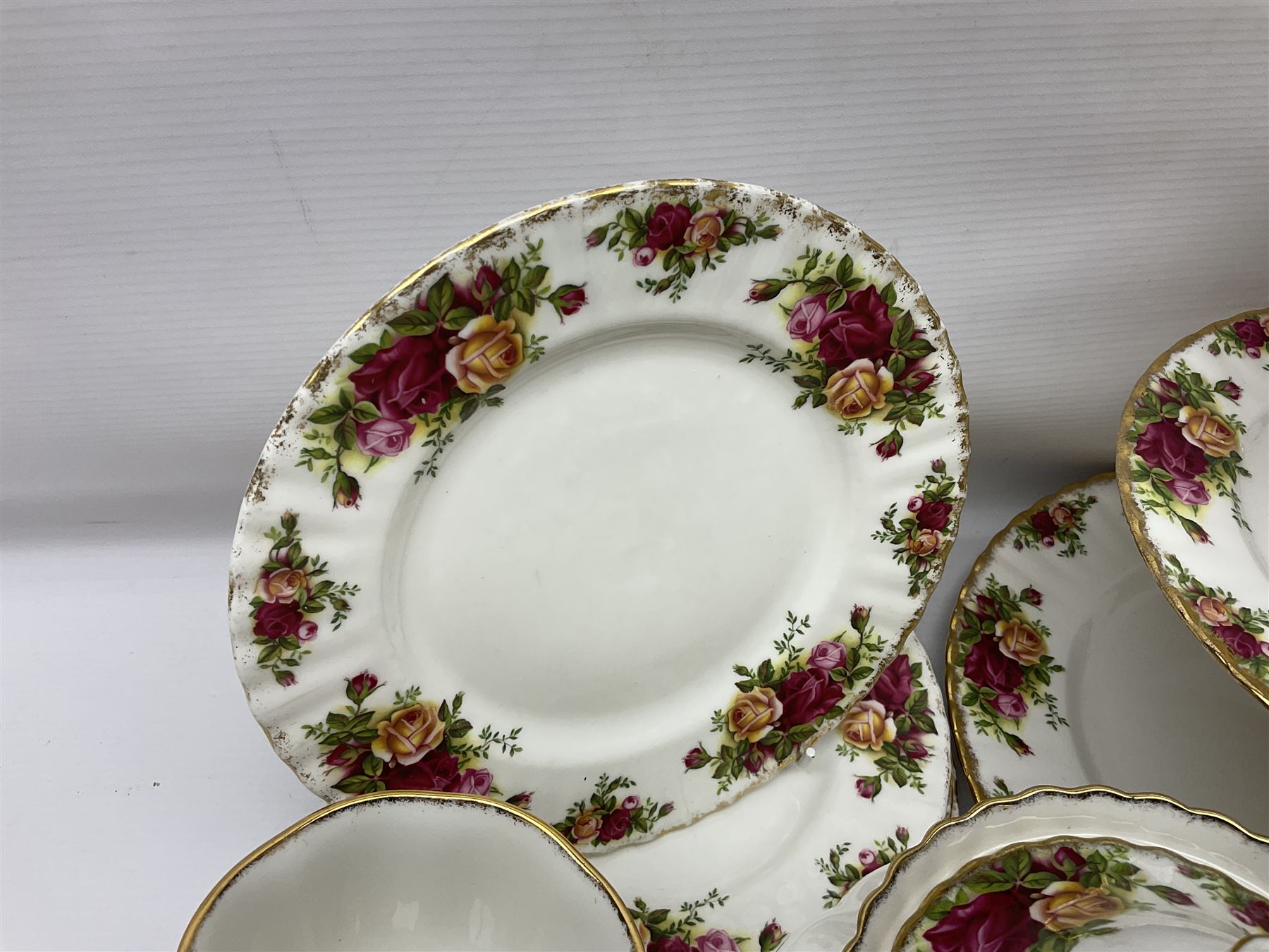 Royal Albert Old Country Roses pattern part tea service, to include teapot, water jug, six cups and saucers, covered sucrier, cake stand etc (39)