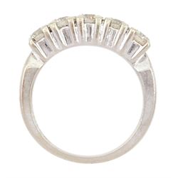 18ct white gold five stone round brilliant cut diamond ring, London hallmark, total diamond weight 1.52 carat