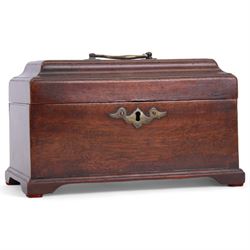 Georgian mahogany tea caddy, of rectangular form with brass shaped escutcheon and key, the hinged cover with canted sides and brass drop handle, the whole upon four bracket feet, not including handle H13.5cm W24cm D13.5cm