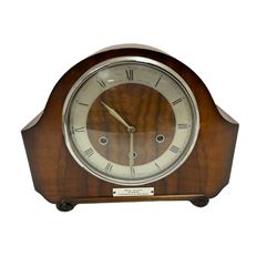 Westminster chiming three train mantle clock