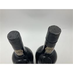 Dow's, 1975 vintage port, 75cl unknown proof and Croft, 1978 late bottled vintage port, 75cl unknown proof (2)