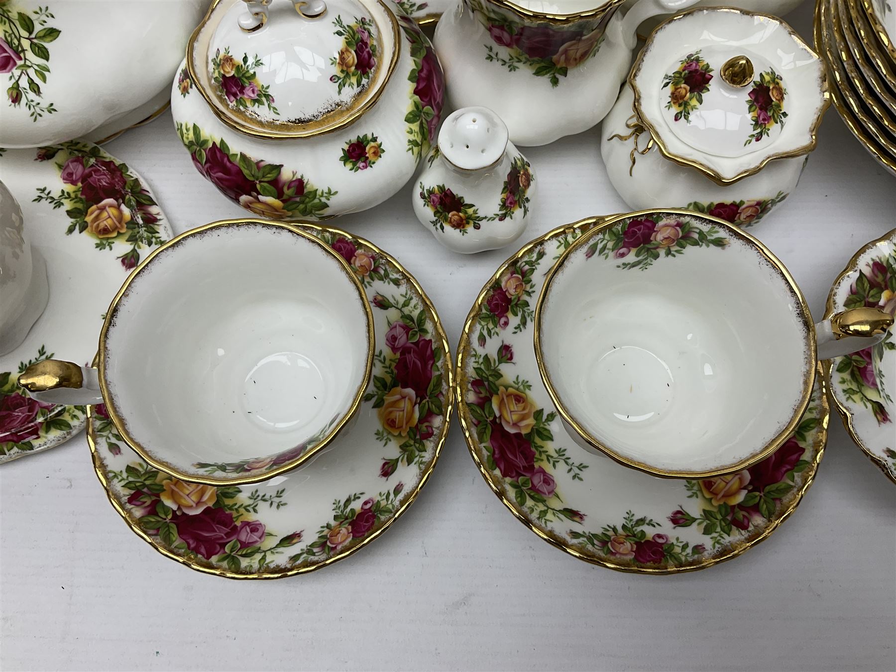 Royal Albert Old Country Roses pattern part tea service, to include teapot, water jug, six cups and saucers, covered sucrier, cake stand etc (39)