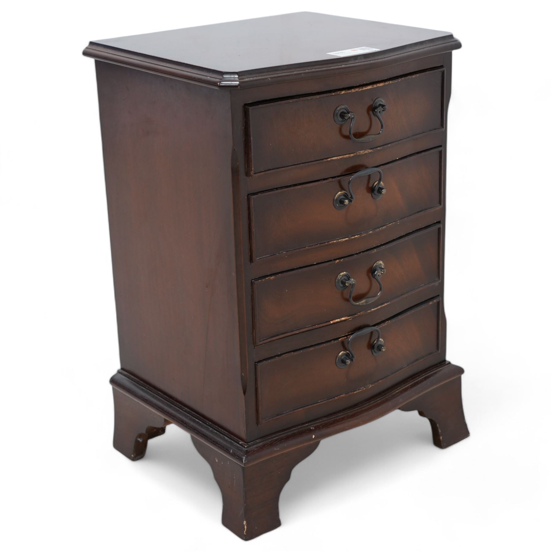 Small 20th century chest, fitted with four drawers, on bracket feet