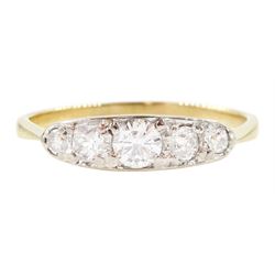 18ct gold graduating five stone old cut and round brilliant cut diamond ring, total diamon...