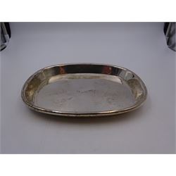 Mexican silver tray, of rectangular form with rounded corners and rolled rim, stamped Mexico 925, L22.5cm, W18cm