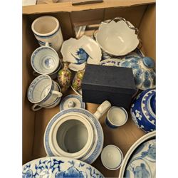 Collection of Chinese blue and white ceramics, including ginger jar, part tea service, jar with cover