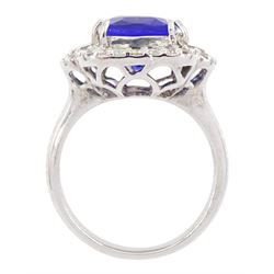 18ct white gold tanzanite, baguette and round brilliant cut diamond cluster ring, stamped 750, tanzanite approx 6.15 carat, total diamond weight approx 0.65 carat