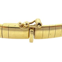 18ct gold Omega link bracelet, stamped 750