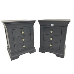 Cotswold - pair of anthracite grey painted three bedside chests, fitted with three drawers