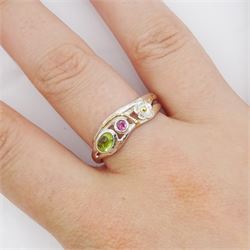 Silver and 14ct gold wire peridot and tourmaline ring, stamped 925