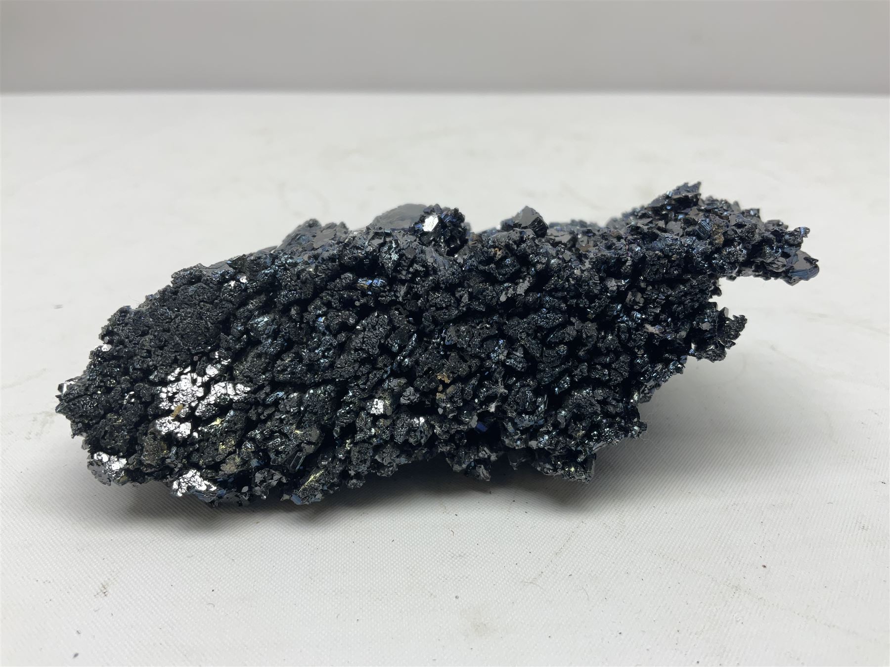 Mineral specimen, rainbow carborundum, H5cm, L11cm