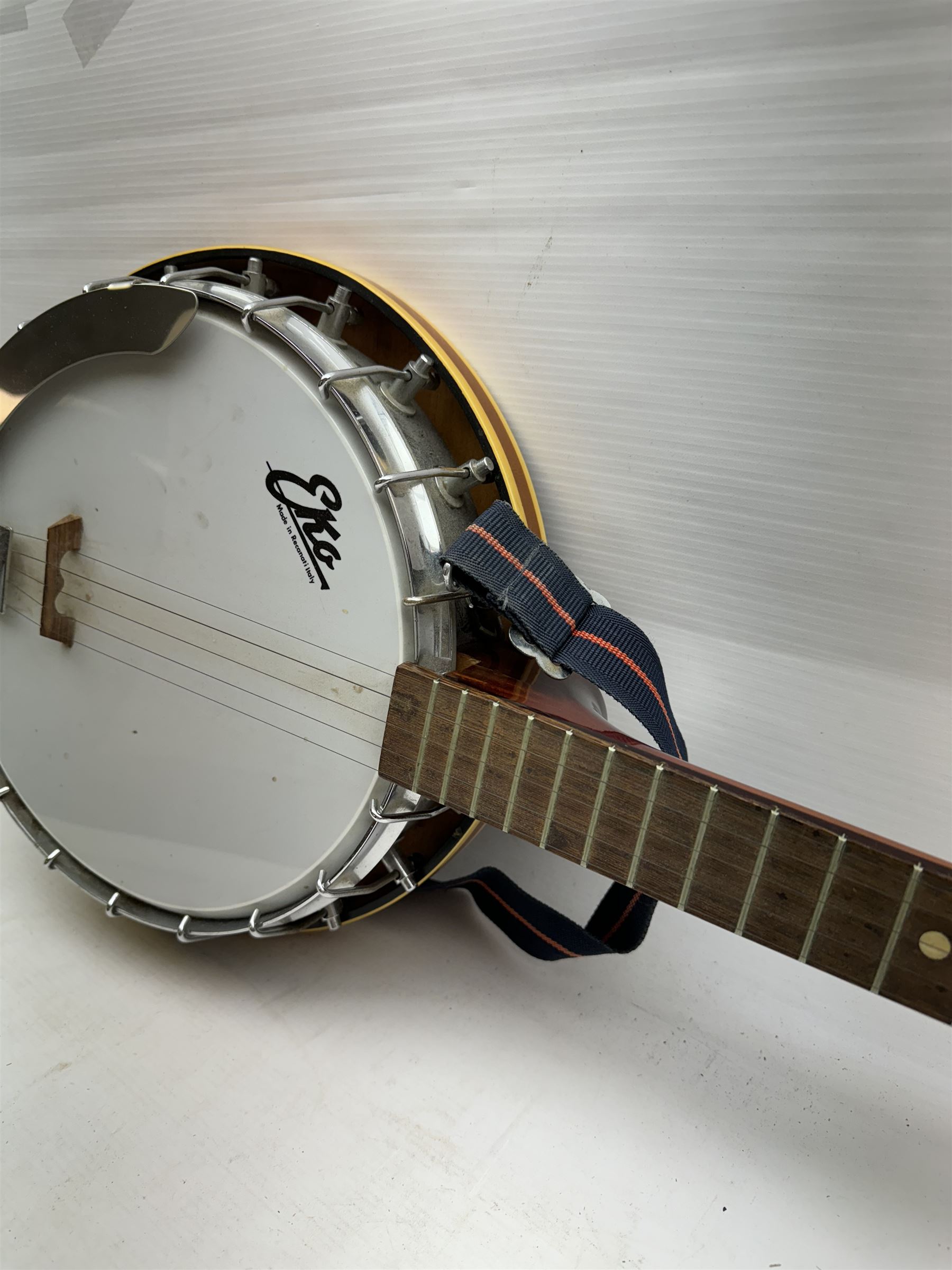 Eko four string guitar banjo, L97cm