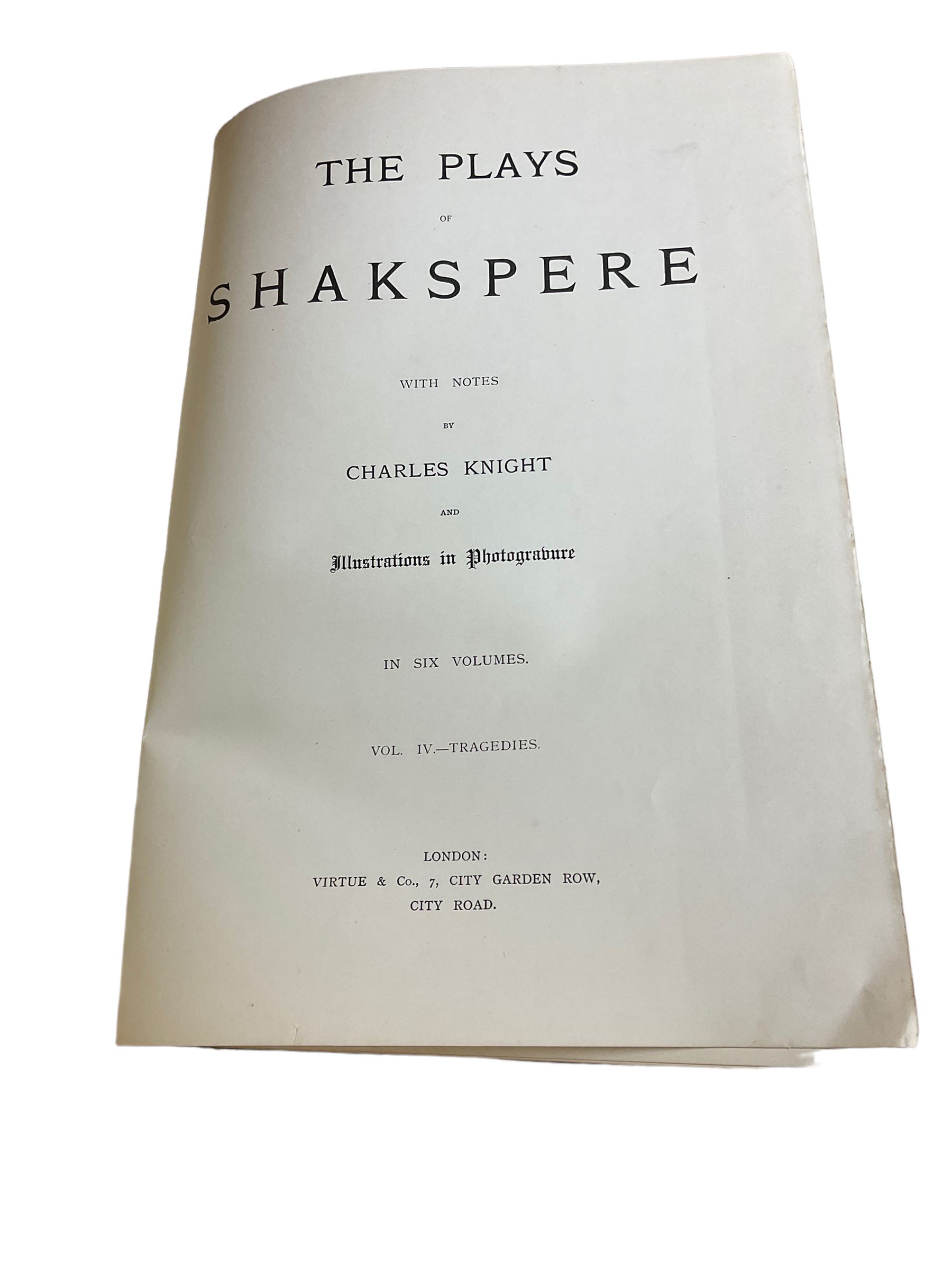 Plays of Shakespeare with notes by Charles Knight, in six volumes