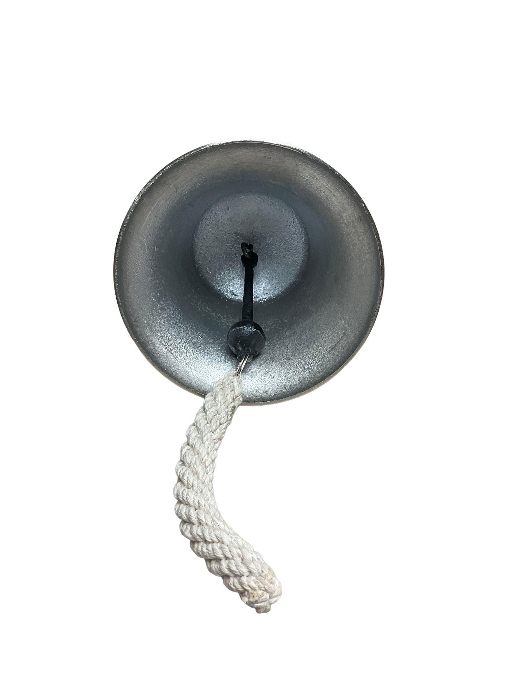 Modern ship bell with rope the clapper with rope pull, bell H20cm