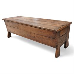 Large 18th century elm pegged and boarded dough bin, three plank top with cleated ends, tapered form with out splayed angular feet