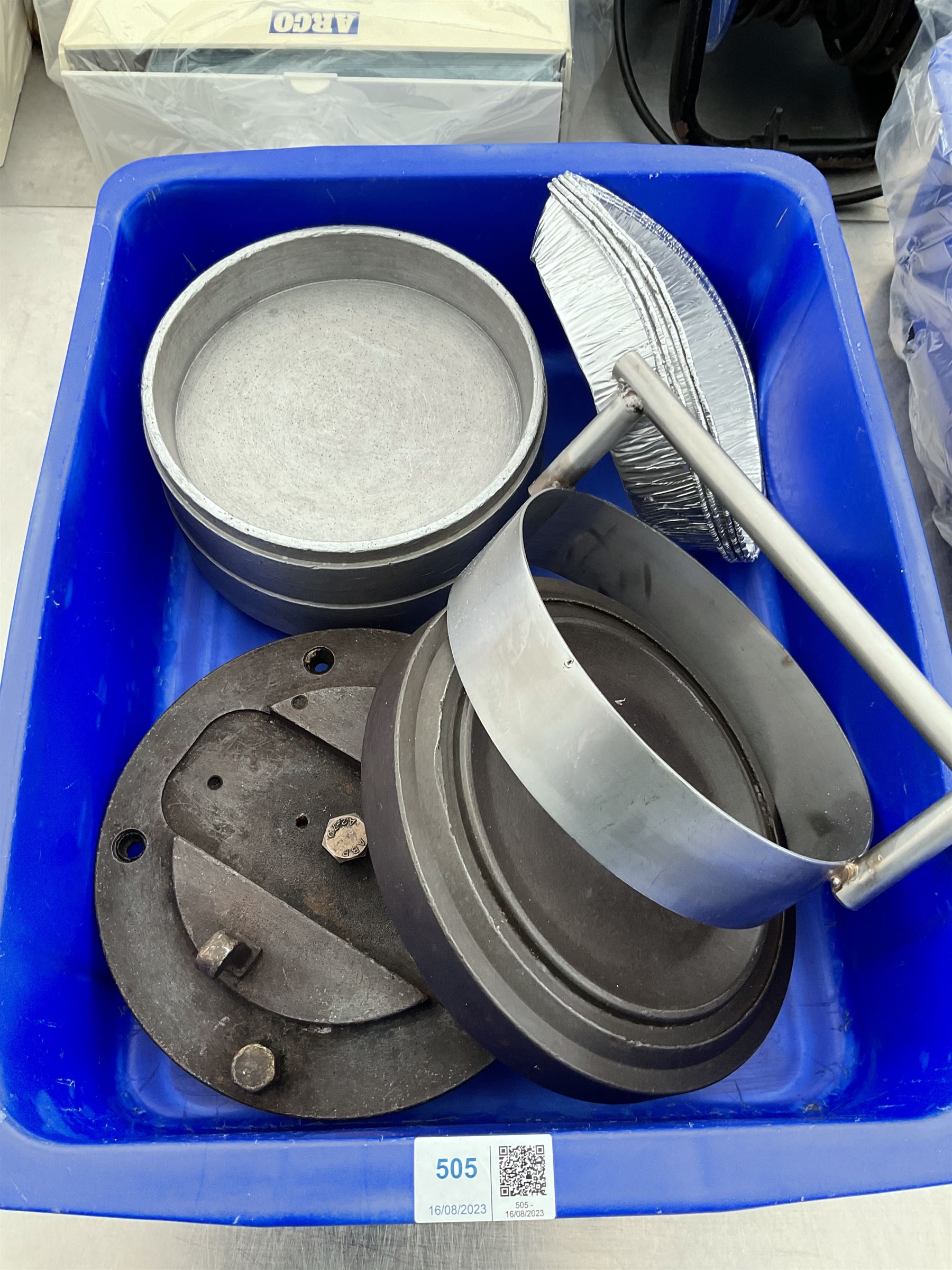 Approx. 6 inch individual pie press die, base maker and lidder, with pastry cutter - THIS LOT IS TO BE COLLECTED BY APPOINTMENT FROM DUGGLEBY STORAGE, GREAT HILL, EASTFIELD, SCARBOROUGH, YO11 3TX