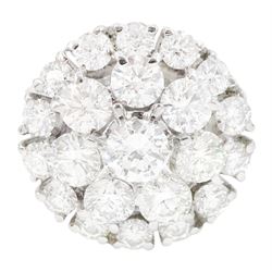 18ct white gold round brilliant cut diamond cluster ring, total diamond weight approx 5.25 carat