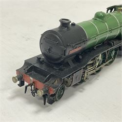 ‘00’ gauge - kit built Class V4 2-6-2 ‘Bantam Cock’ locomotive and tender no.3401 in LNER green