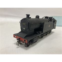 DJH Models ‘00’ gauge - two kit built steam locomotives comprising LNER/BR A8 Class 4-6-2 no.69894 in BR black; and LNER/BR A8 Class 4-6-2T no.69783 in BR black; with original boxes (2) 