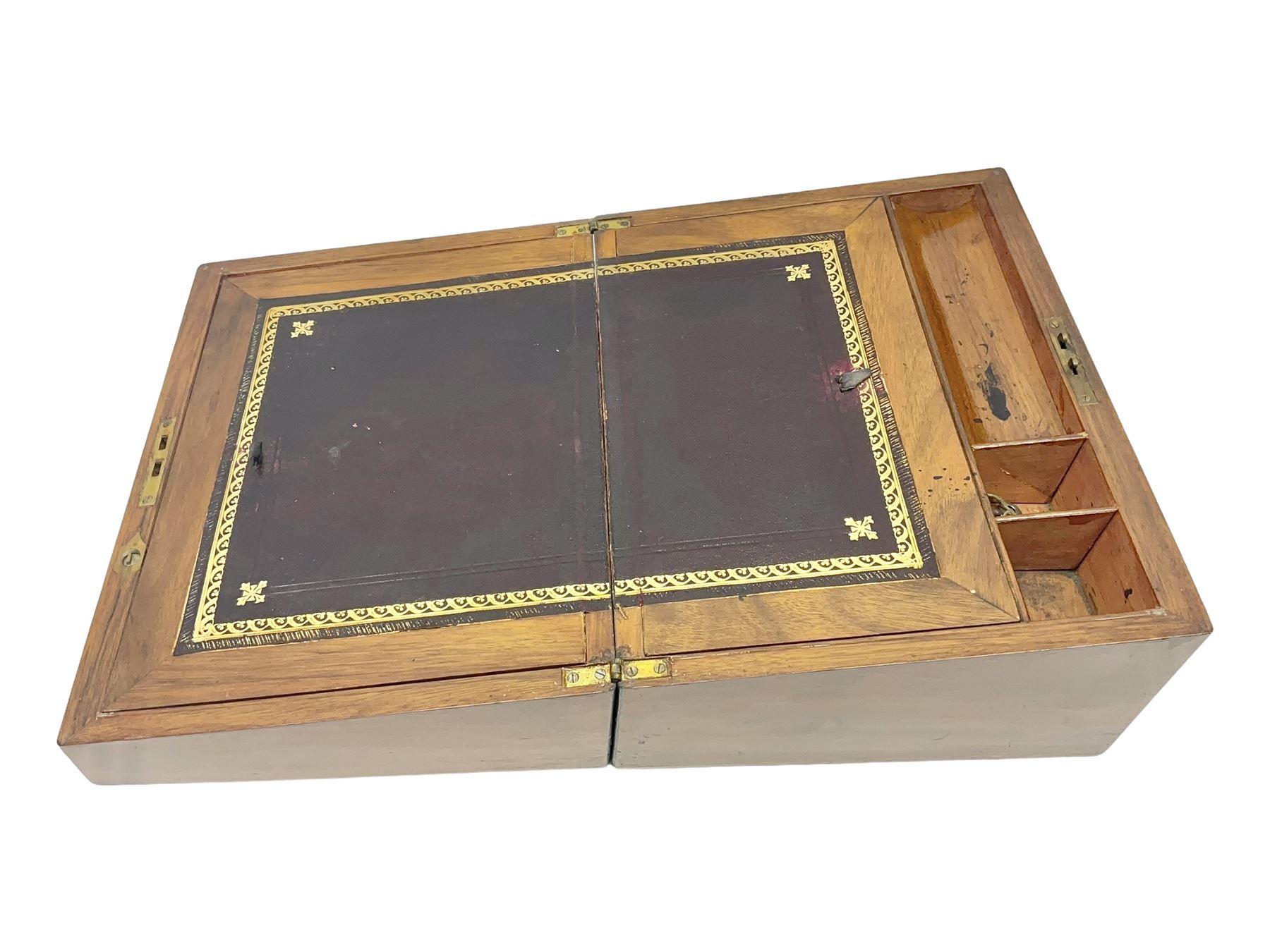 19th century walnut writing slope, the hinged lid with inlaid cartouche opening to reveal black gilt tooled leather slope and pen storage, H15cm, L30cm