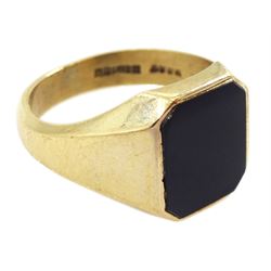 9ct gold single stone black onyx signet ring, hallmarked