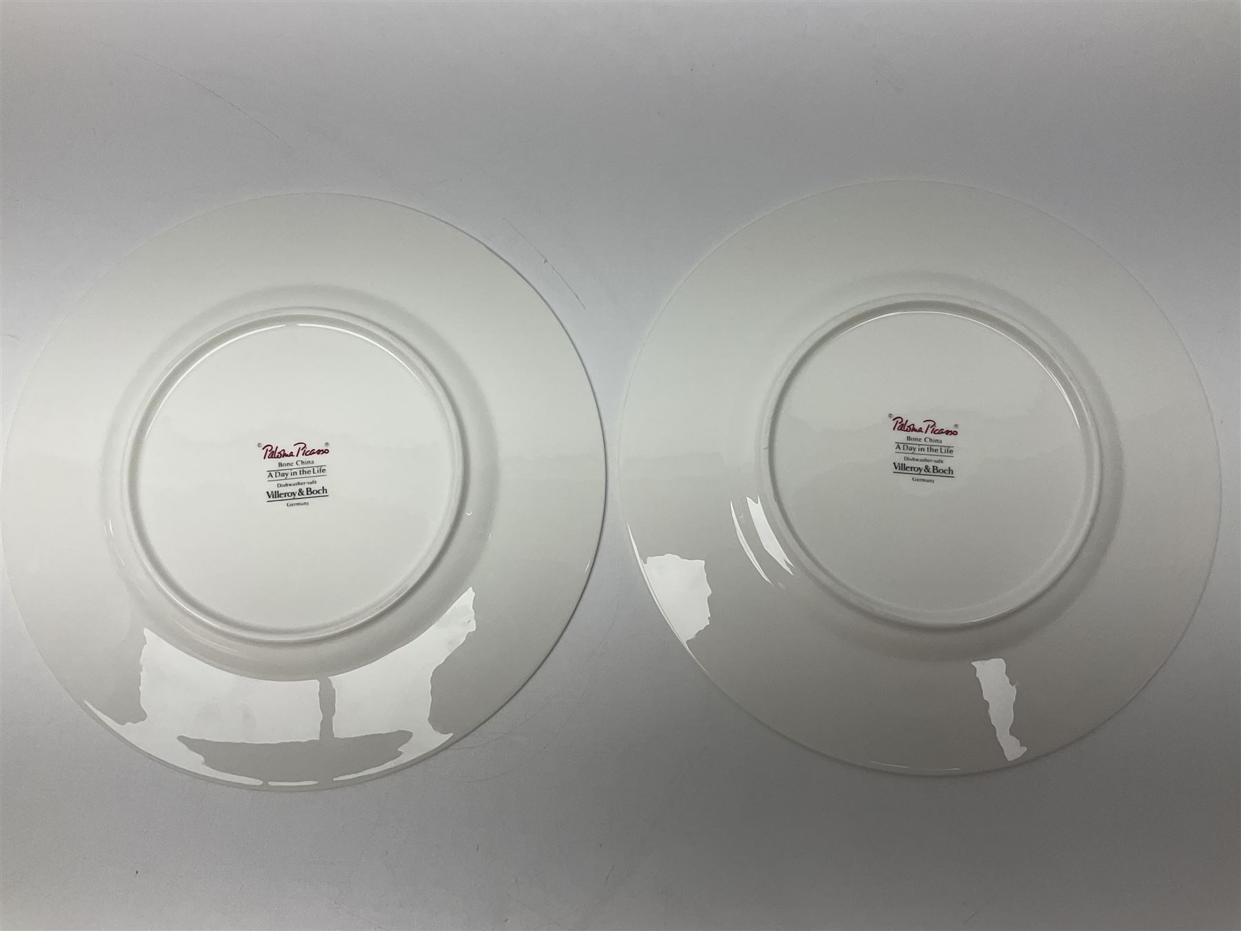 Two Villeroy & Boch Paloma Picasso plates, together with a matching trinket dish, plates D22cm