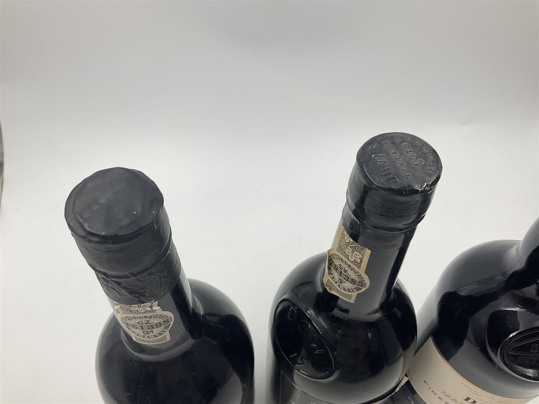 Four bottles Dow's port, comprising, 1975, 1979, Master Blend, and 2001 Quinta Do Bomfim, various contents and proof (4) 