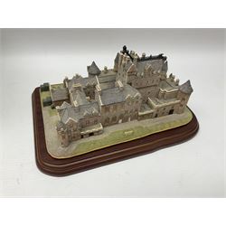 Two Lilliput Lanes, comprising Edinburgh Castle and Glamis Castle, both with original boxes, Glamis castle with deeds 