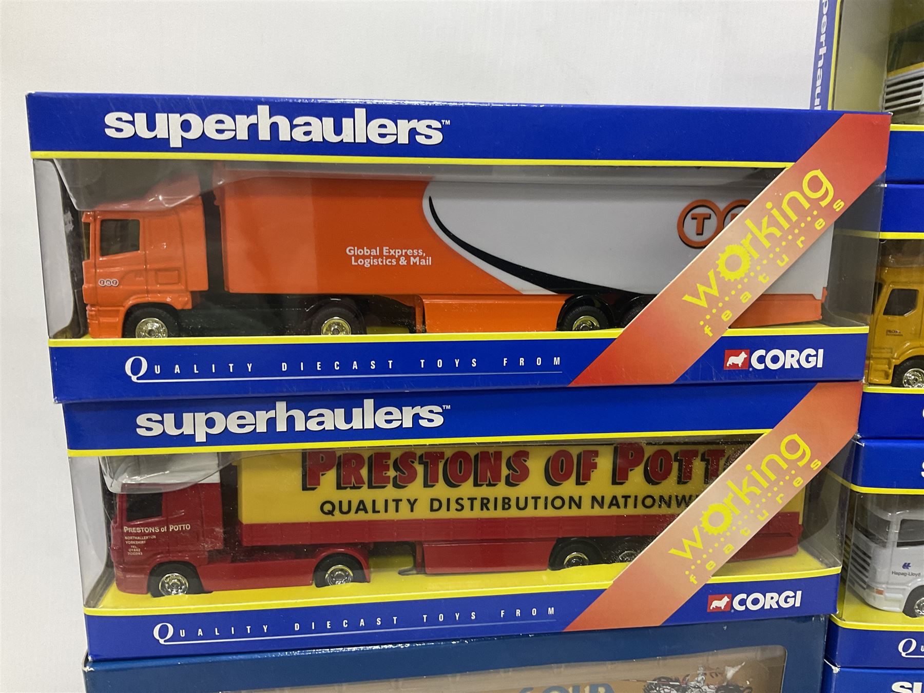 Corgi - thirteen 1:64 scale Superhaulers vehicles comprising 59513, 59548, 59568, 60031, 65804, TY86608, two TY86611, TY86617, TY86618, TY86620, TY86624 and TY86626 (13) 