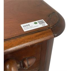 Victorian mahogany chest, rectangular moulded top with rounded corners, the frieze drawer with turned half column mount, two short and three long cock-beaded drawers, on turned feet