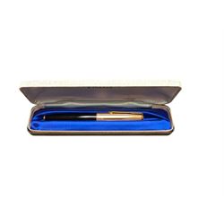 Parker fountain pen with 14ct gold nib, cased