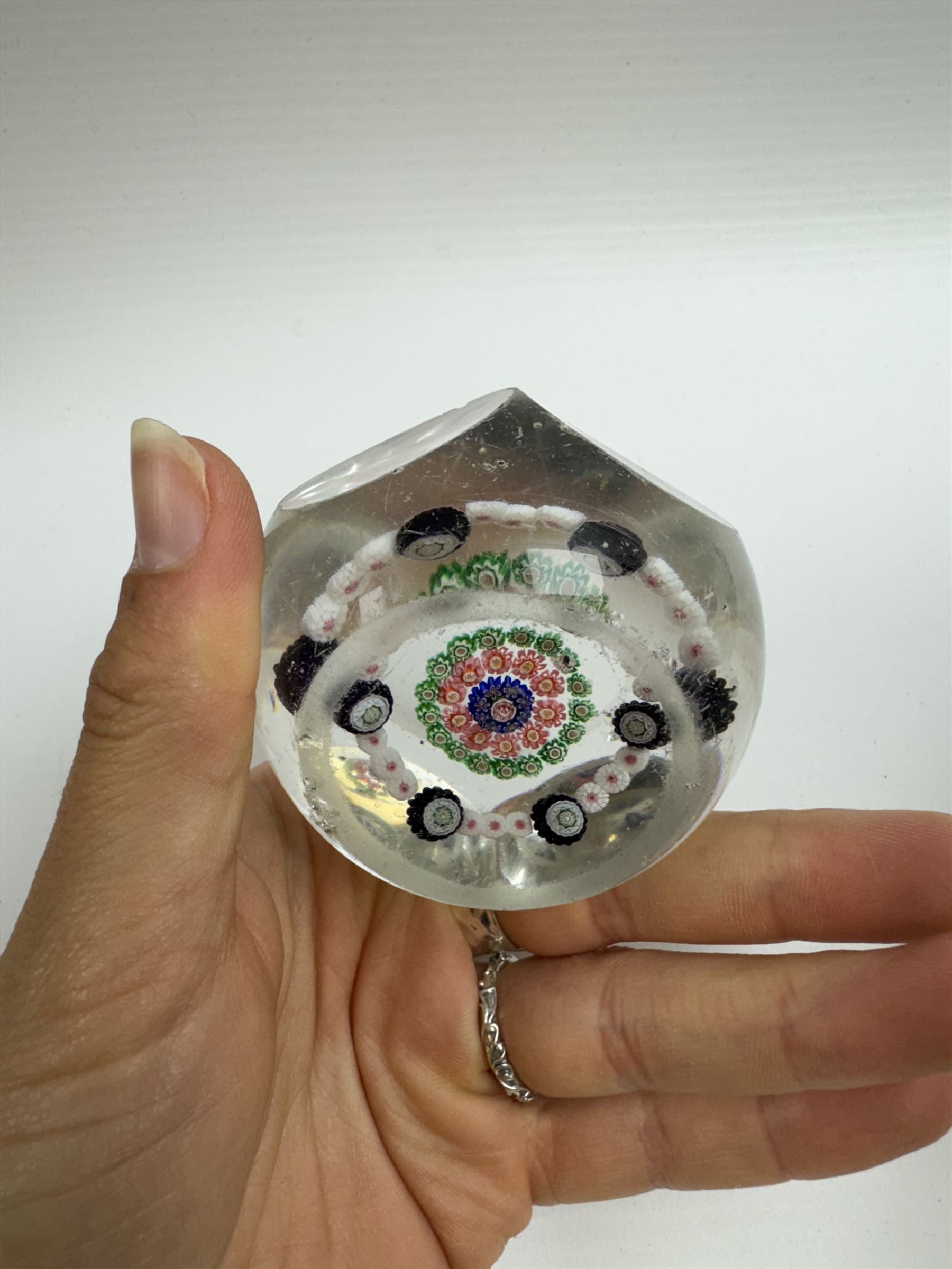 Clichy glass Millefiori paperweight of hexagonal faceted form, H5cm