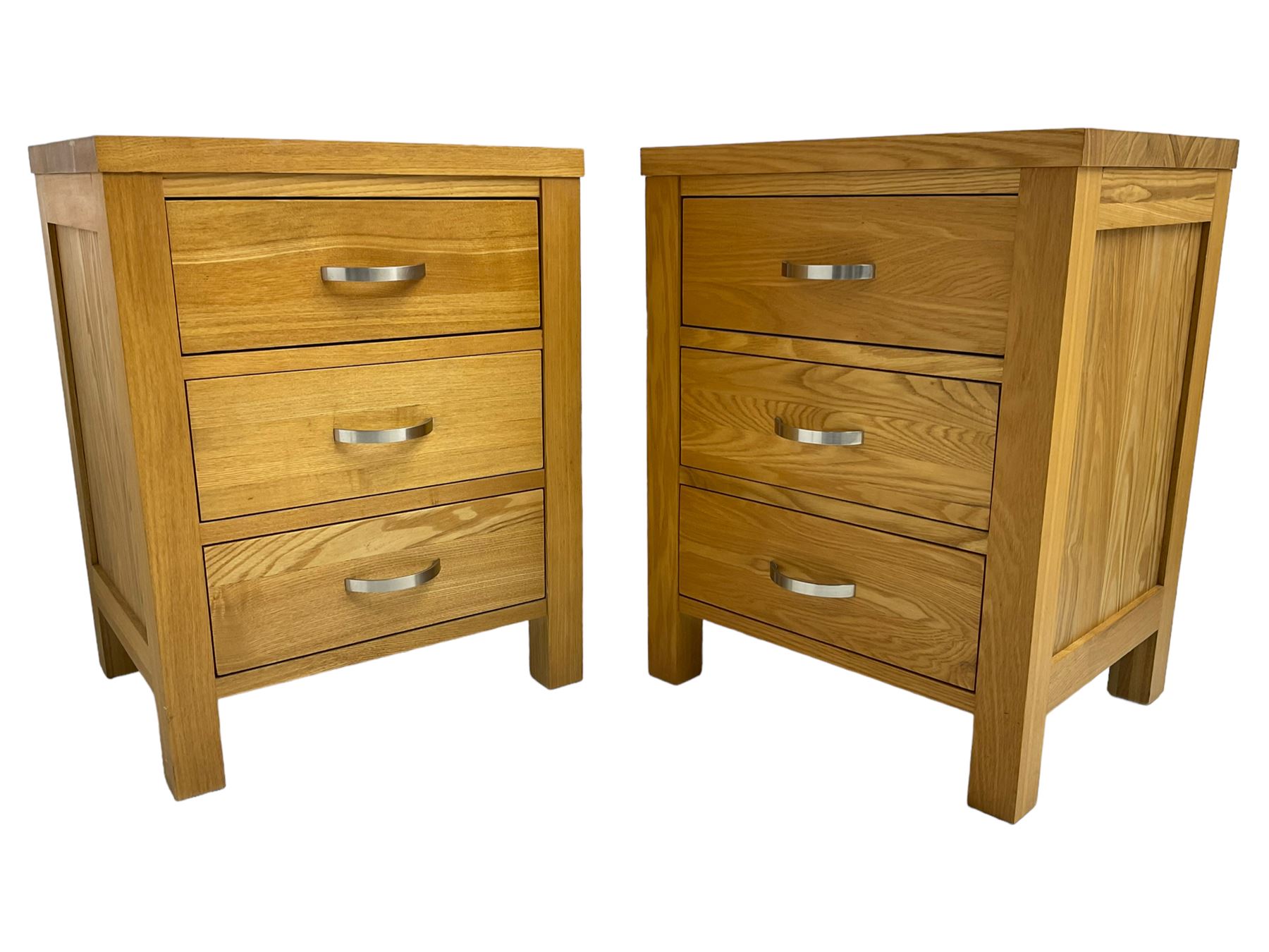 Pair of contemporary solid ash bedside chests, each fitted with three drawers