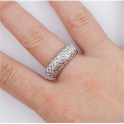 18ct white gold diamond set dress ring, London hallmark