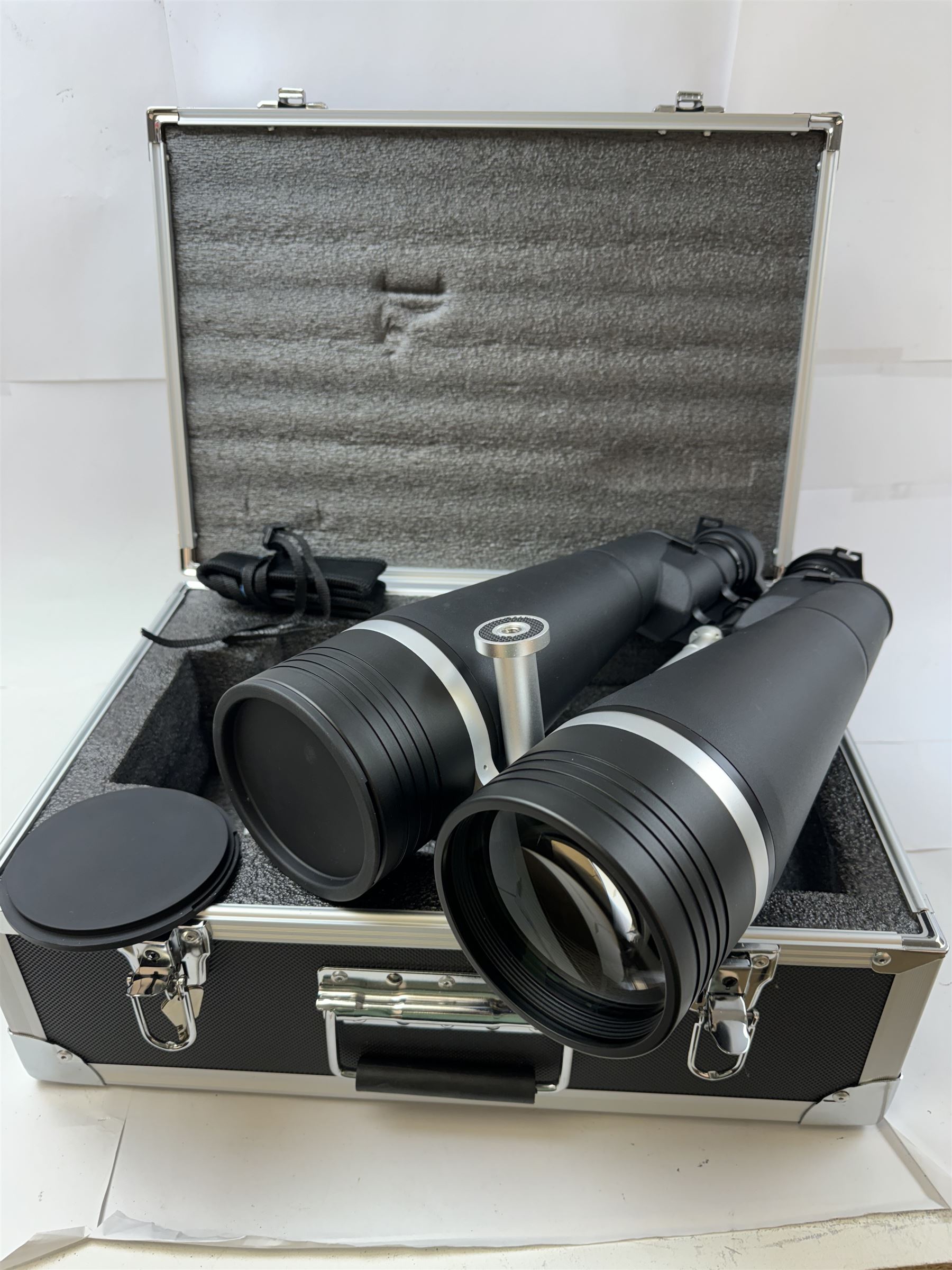 Helios Stellar-II 20x100 waterproof binoculars, in fitted case with lens caps, strap and instructions