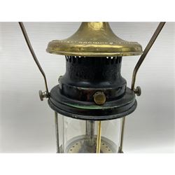 Bialaddin paraffin lamp Reg no 839212, H44cm