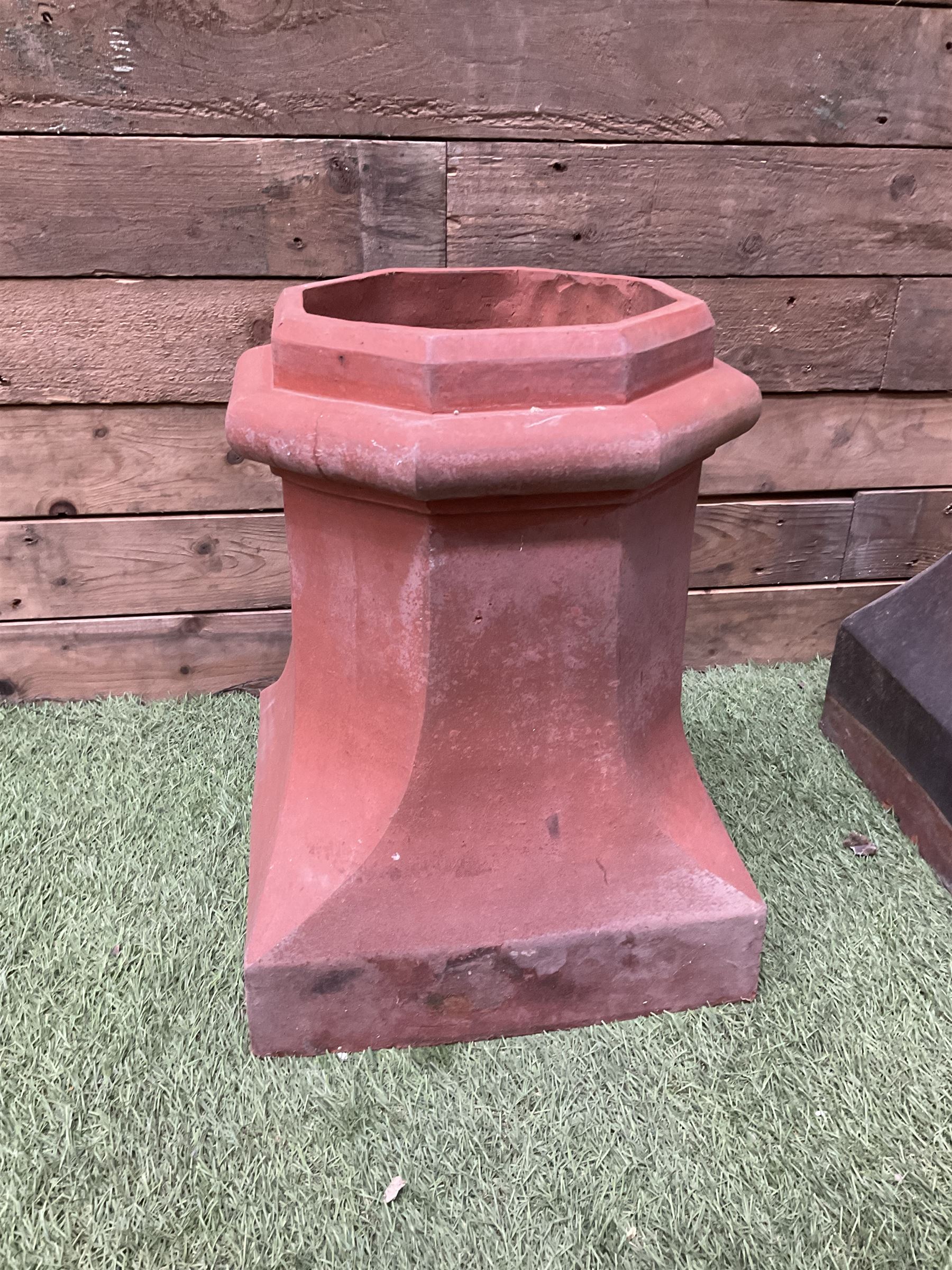 Set of three terracotta chimney pots - THIS LOT IS TO BE COLLECTED BY APPOINTMENT FROM DUGGLEBY STORAGE, GREAT HILL, EASTFIELD, SCARBOROUGH, YO11 3TX