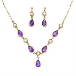 9ct gold pearl cut amethyst and split pearl necklace and a pair of matching 9ct gold stud earrings