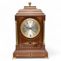 Edwardian- Early 20th century 8-day mahogany mantle clock, with a stepped pediment and bra...